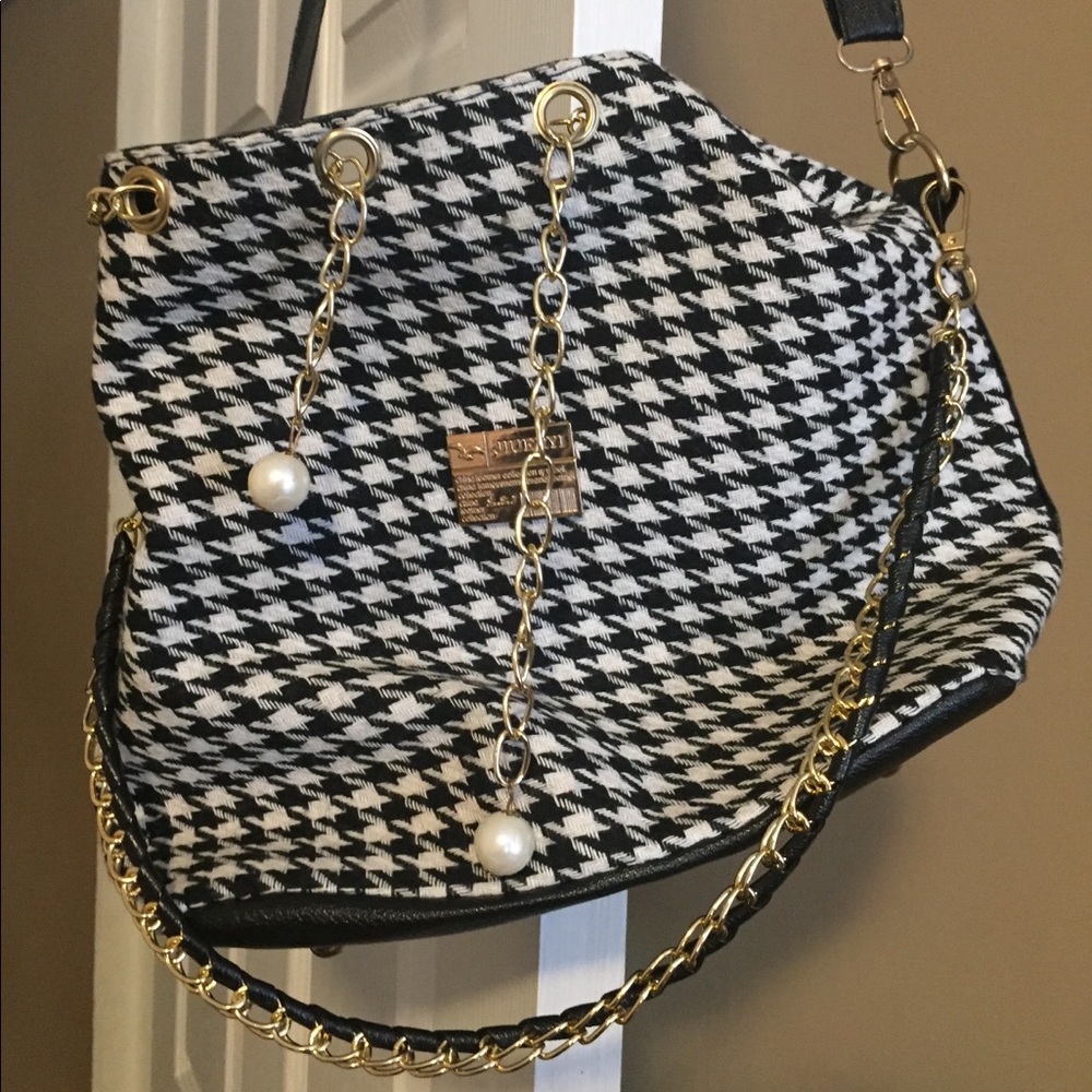 Houndstooth bag